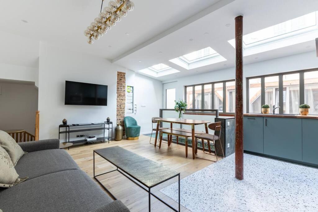 Sous Plex 6 Personnes - 11 * Paris